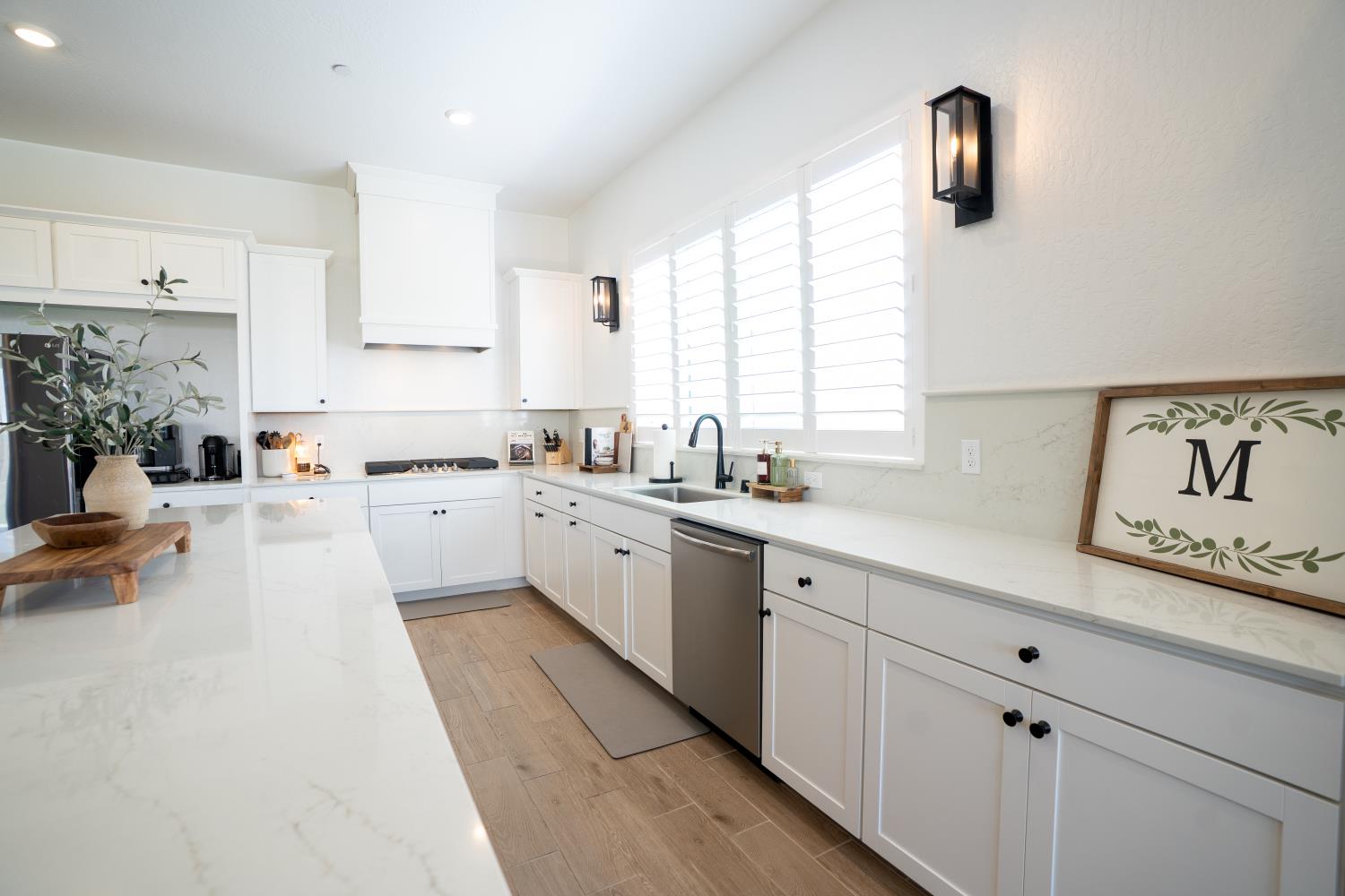 812 Traverse Drive S