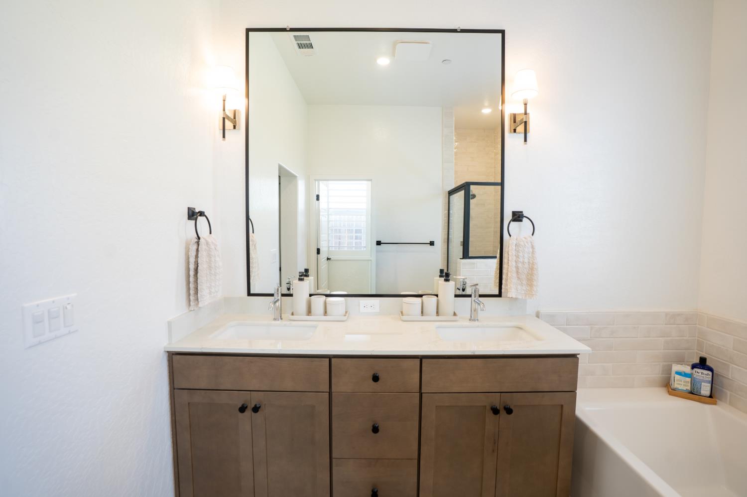 812 Traverse Drive S