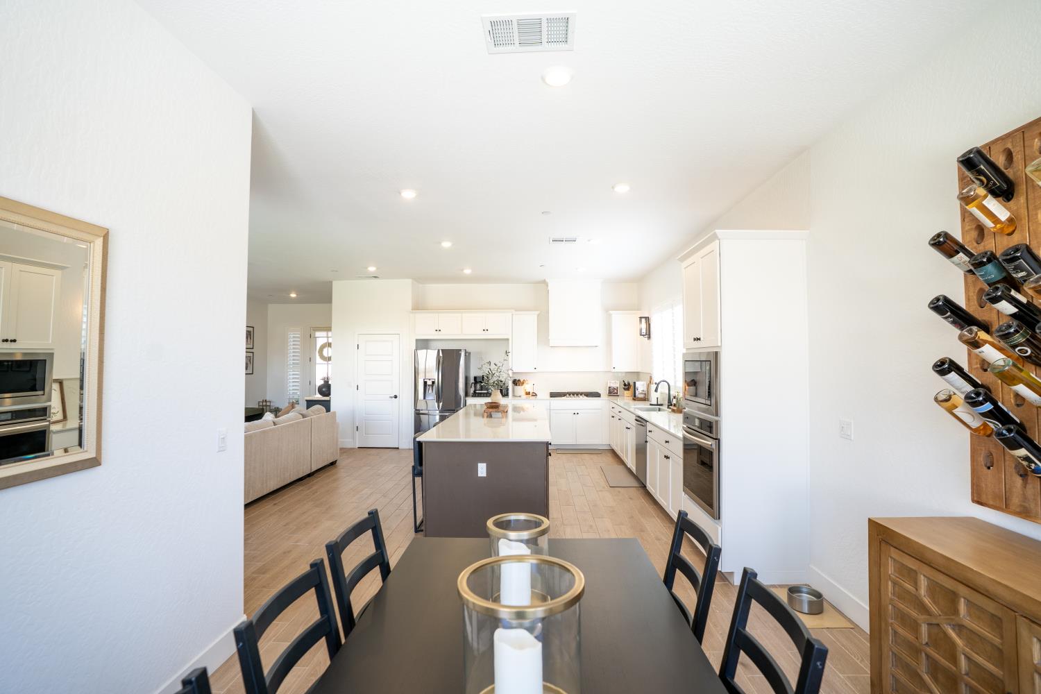 812 Traverse Drive S