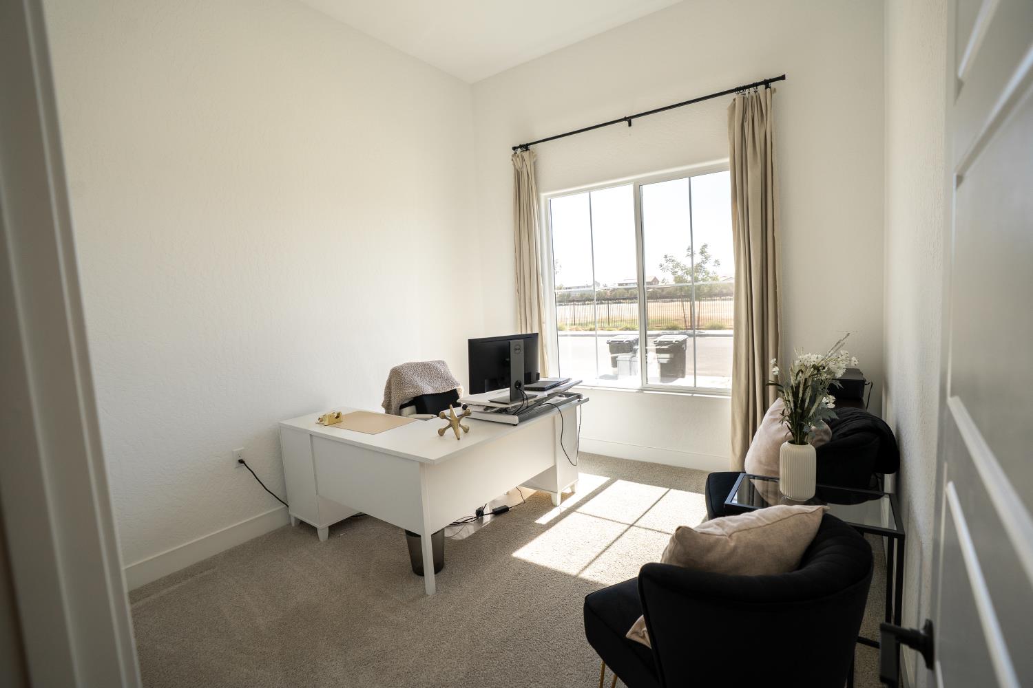 812 Traverse Drive S