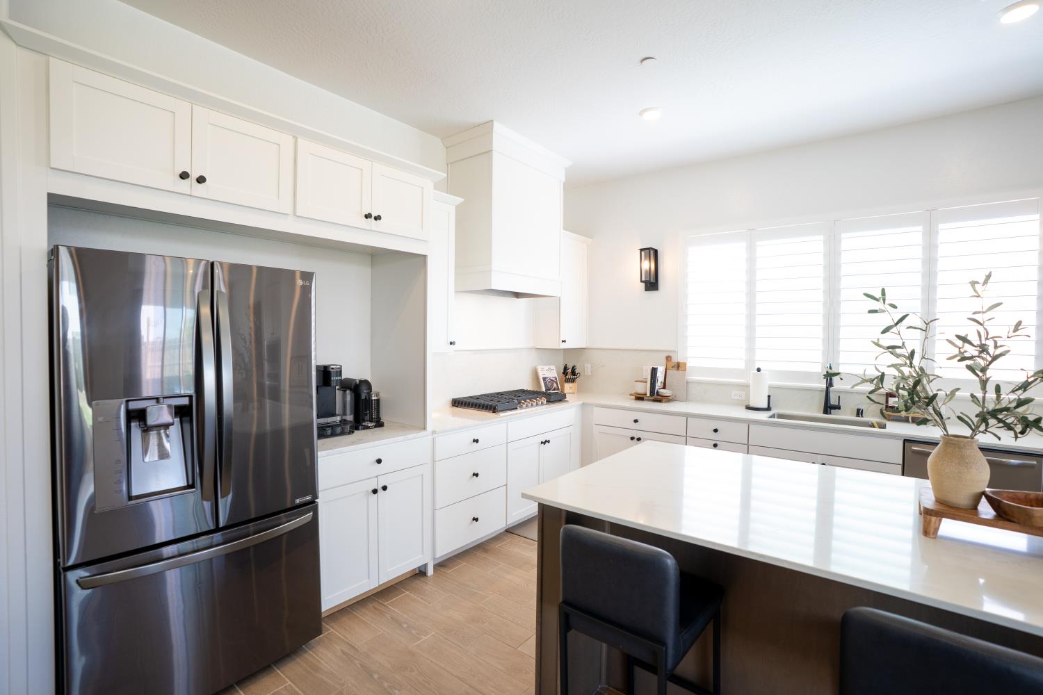 812 Traverse Drive S