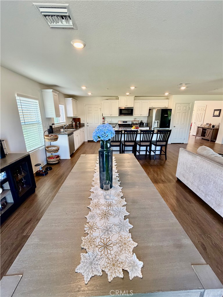 25371 Sedona
