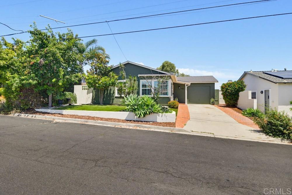 3466 WISTERIA DR