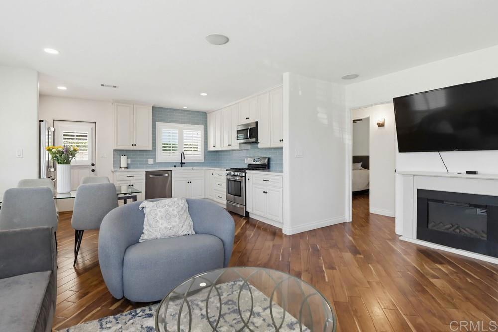 3466 WISTERIA DR