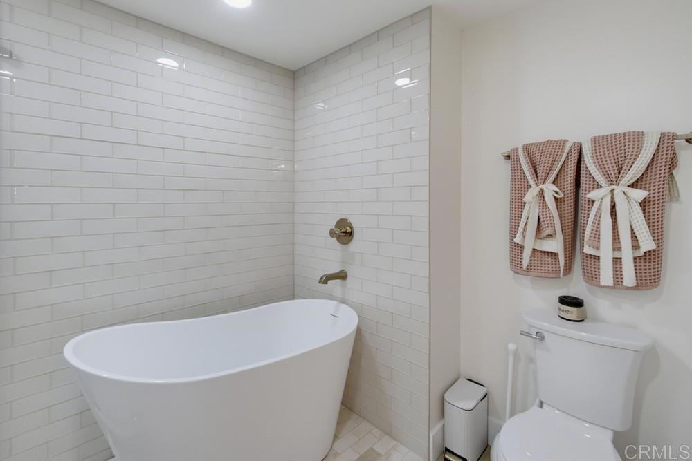 9728 Marilla Dr 106