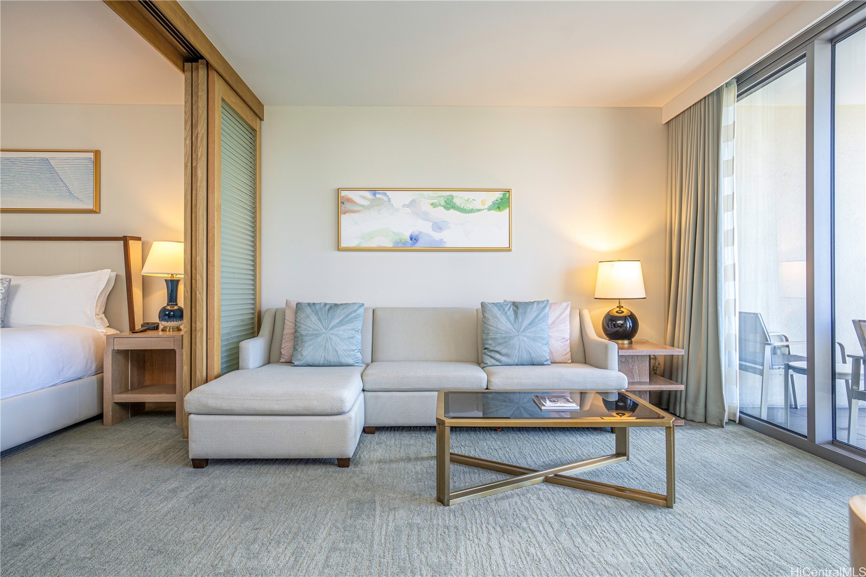 383 Kalaimoku Street E1405