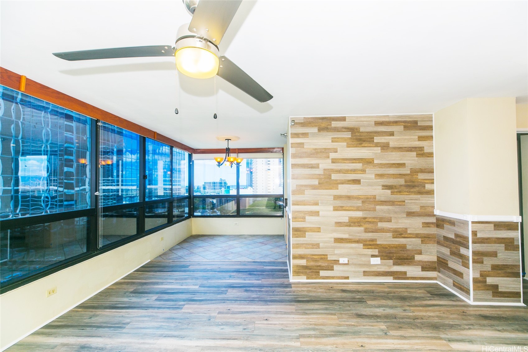 876 Curtis Street 1404