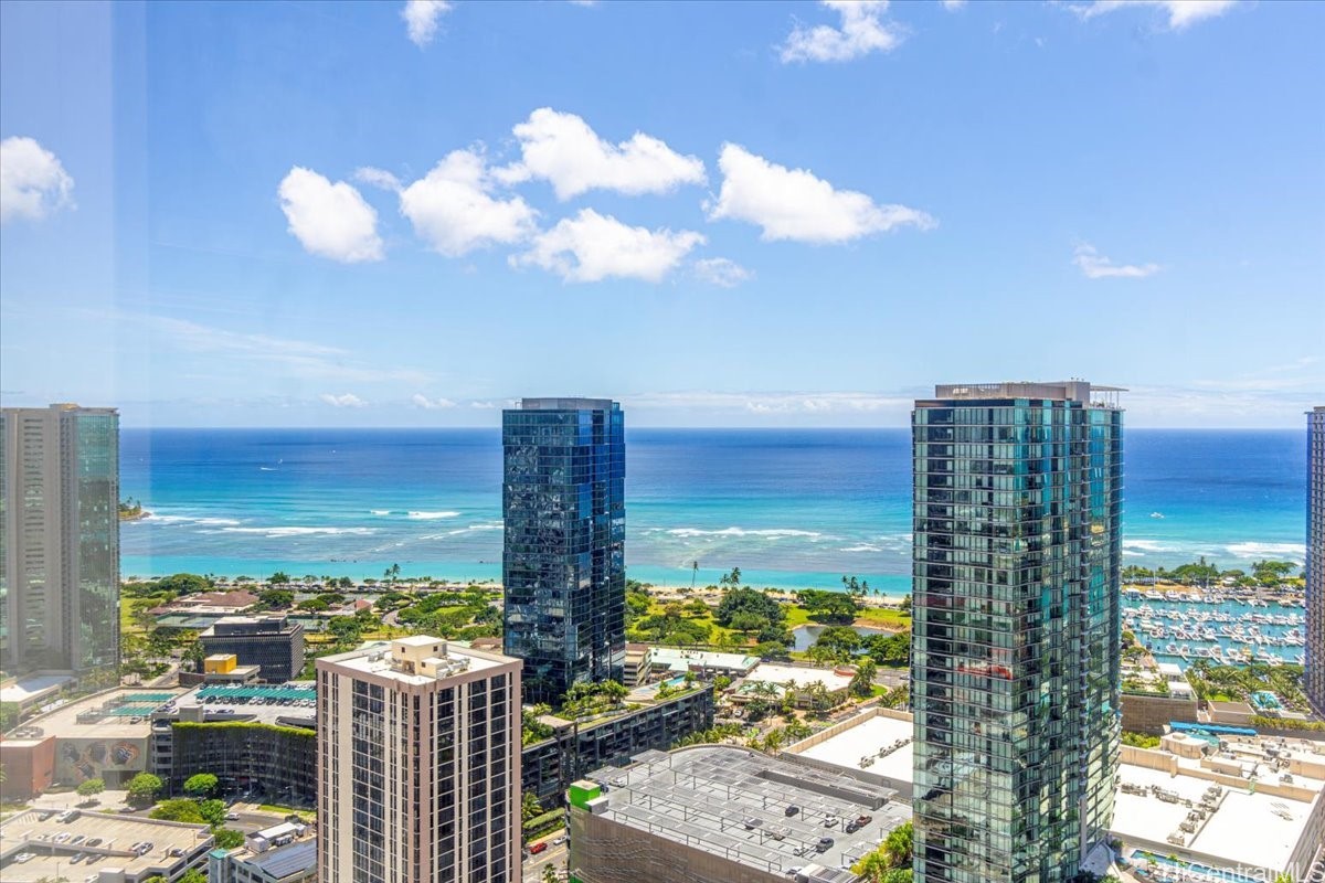 1009 Kapiolani Boulevard PH4807