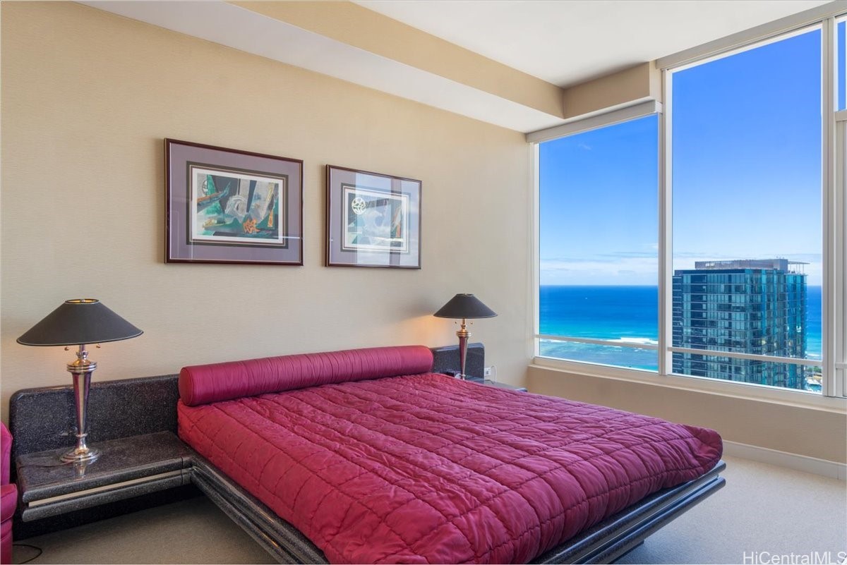 1009 Kapiolani Boulevard PH4807