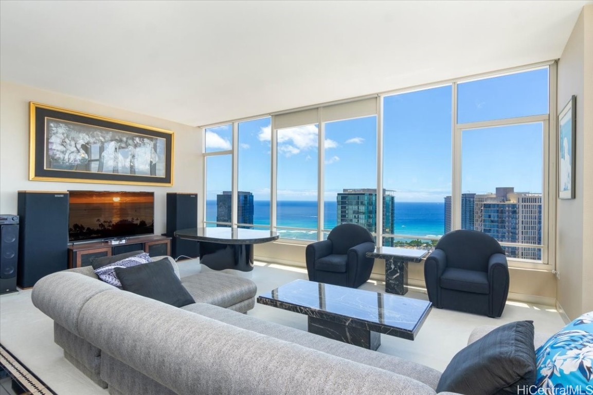 1009 Kapiolani Boulevard PH4807
