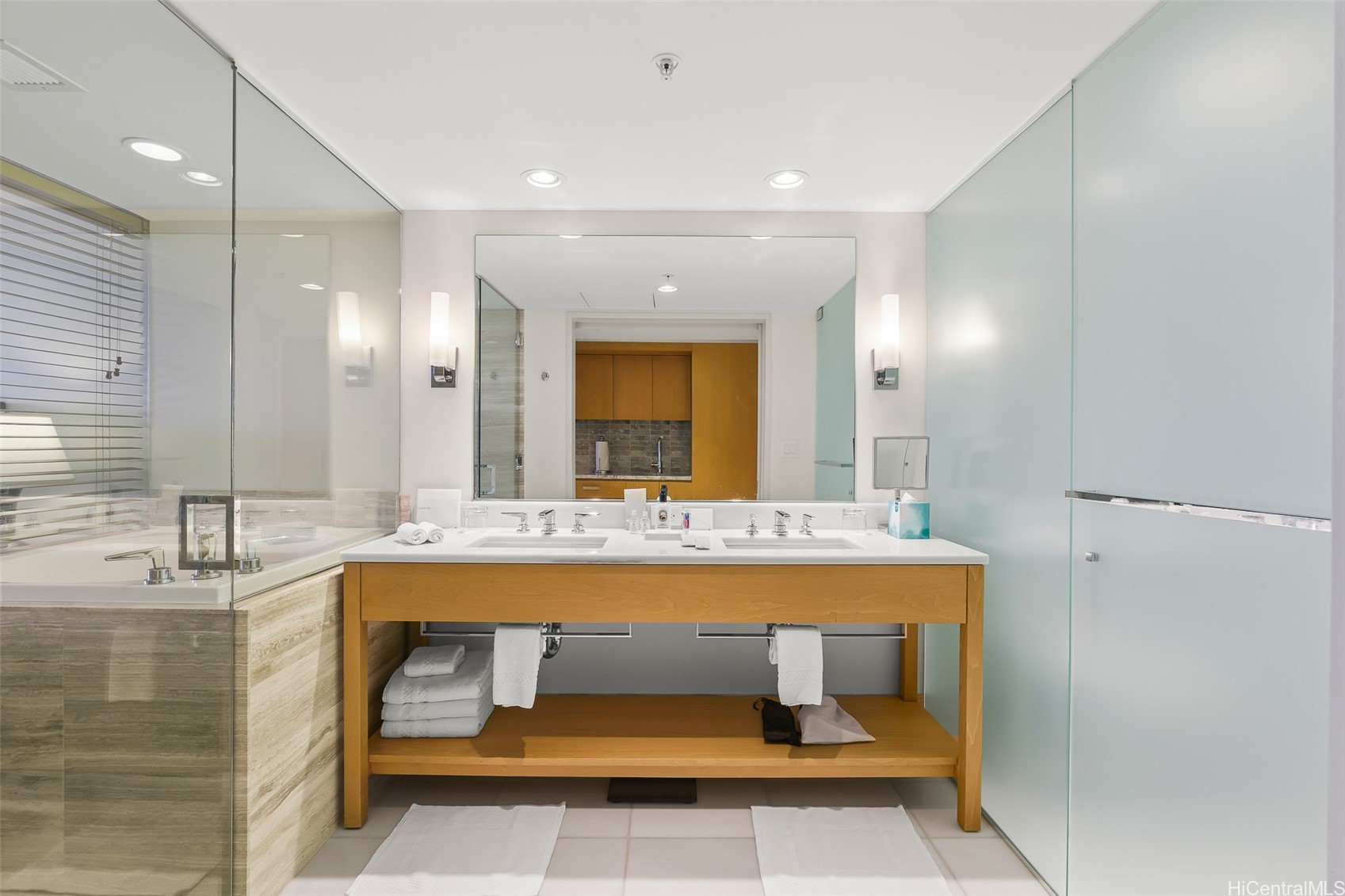 383 Kalaimoku Street E 1814