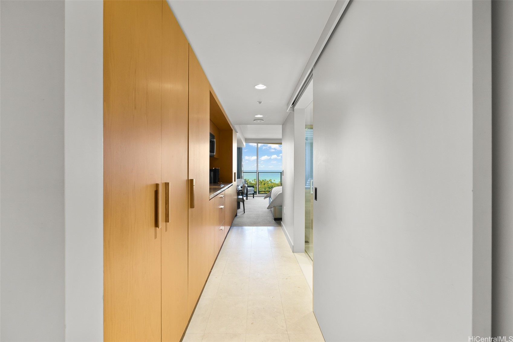 383 Kalaimoku Street E 1814