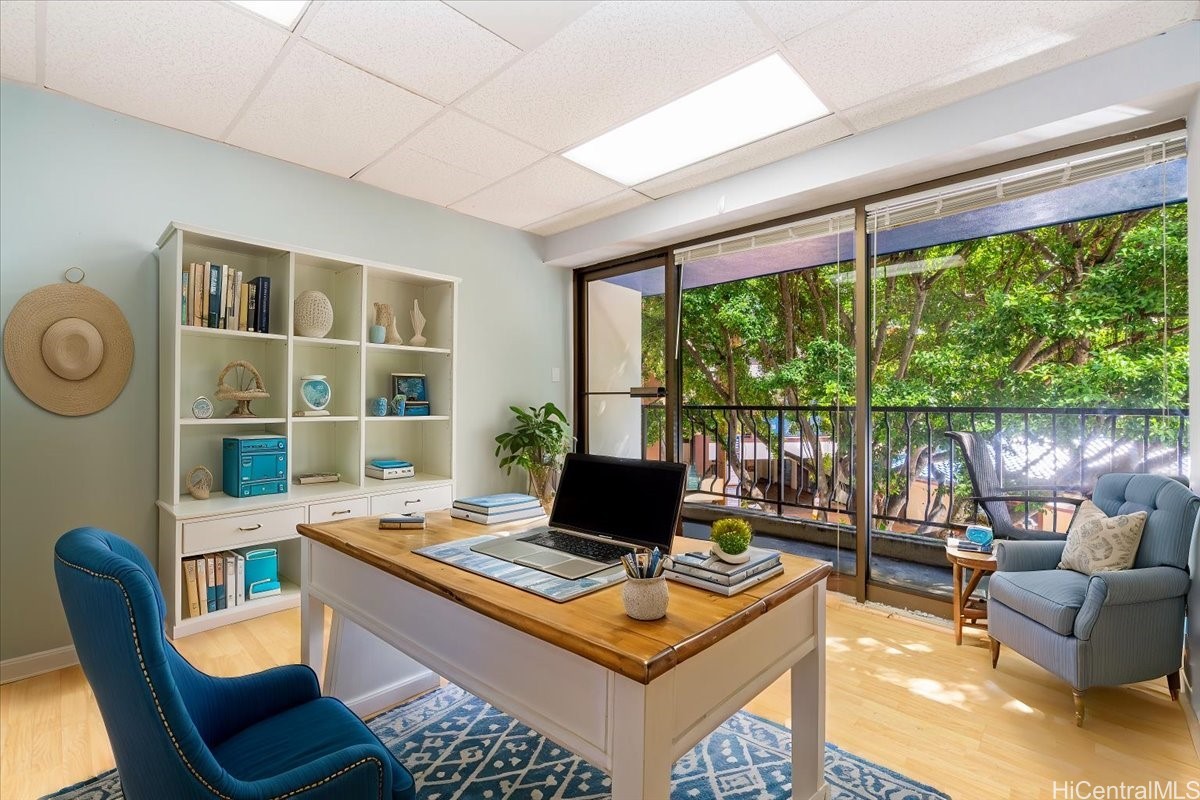 400 Hobron Lane 307