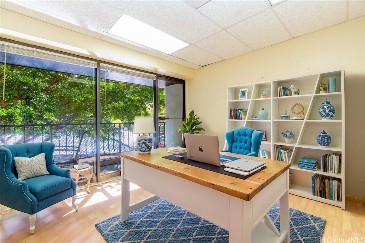 400 Hobron Lane 307