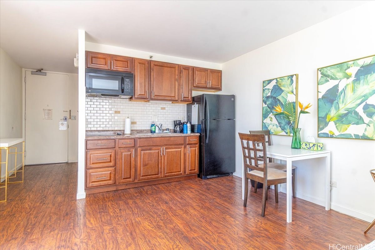 364 Seaside Avenue 911