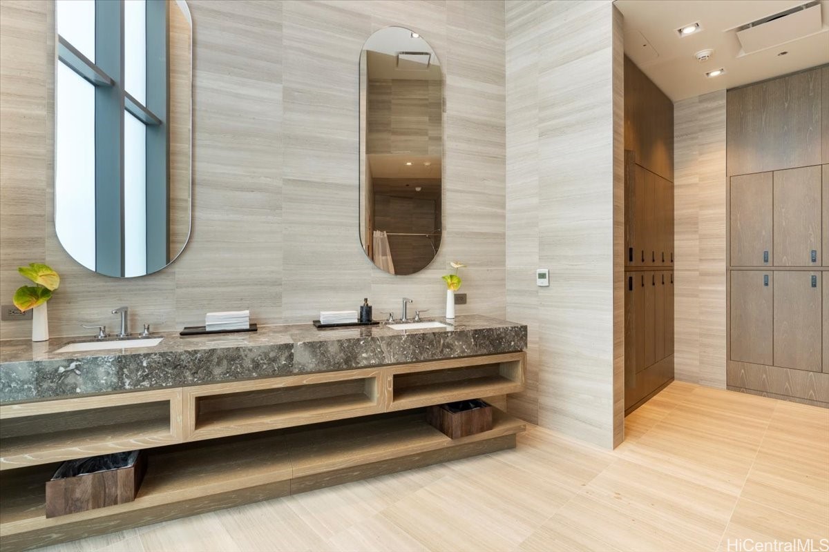 1000 Auahi Street 2510