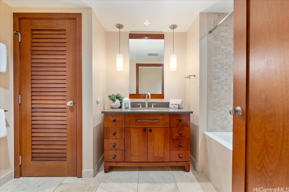 92-104 Waialii Place O-422