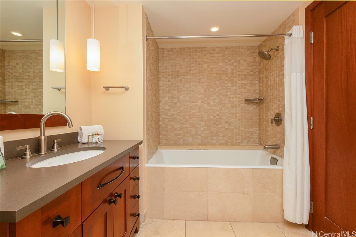 92-104 Waialii Place O-422