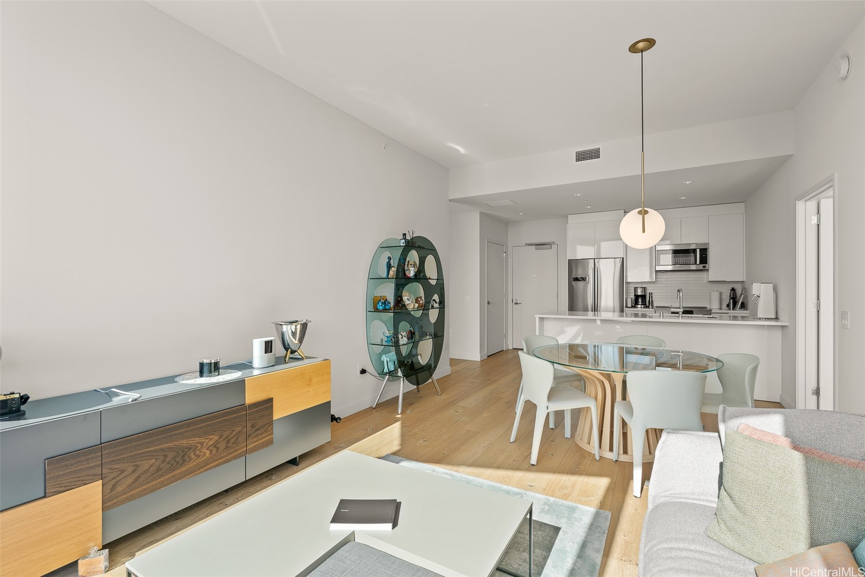 1001 Queen Street PH 3904