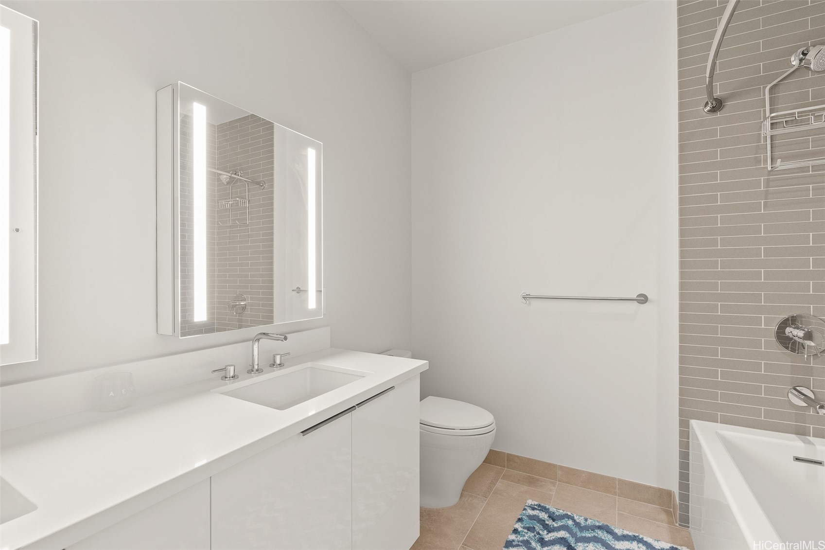 1001 Queen Street PH 3904