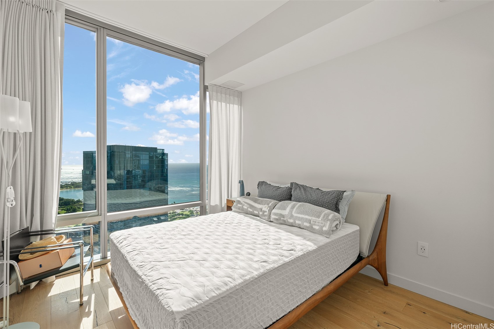 1001 Queen Street PH 3904