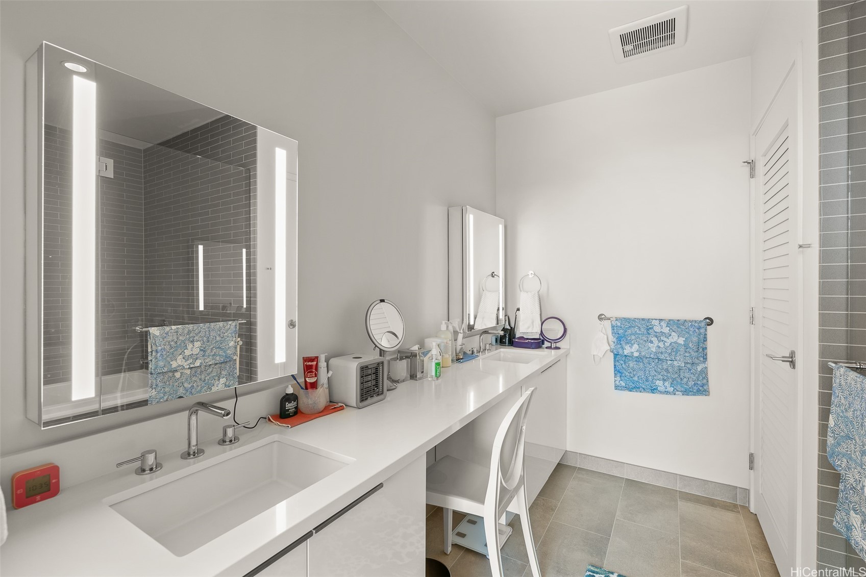1001 Queen Street PH 3904