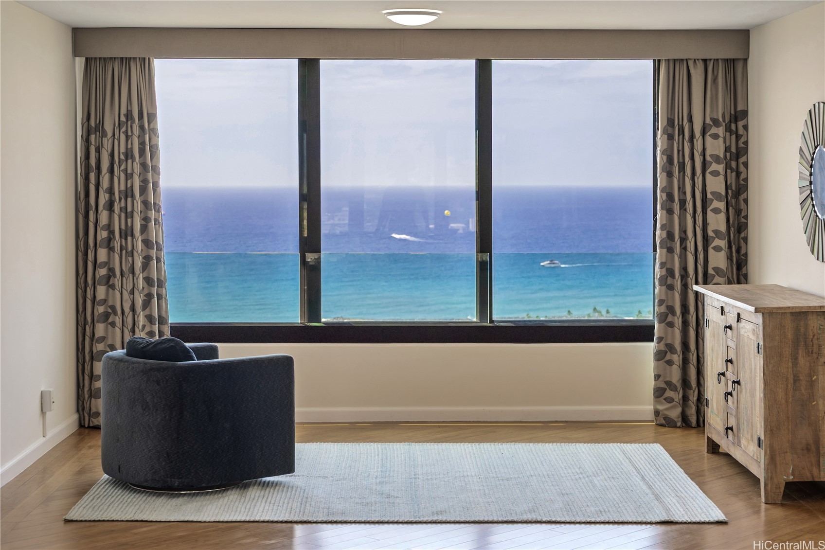 1600 Ala Moana Boulevard 3700