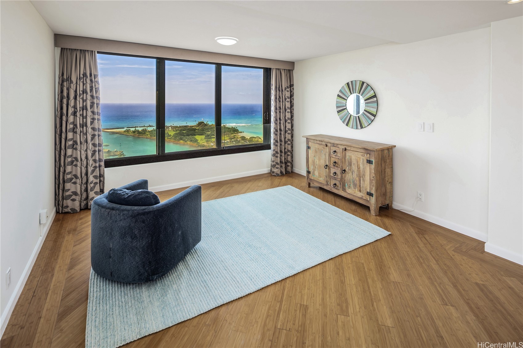 1600 Ala Moana Boulevard 3700