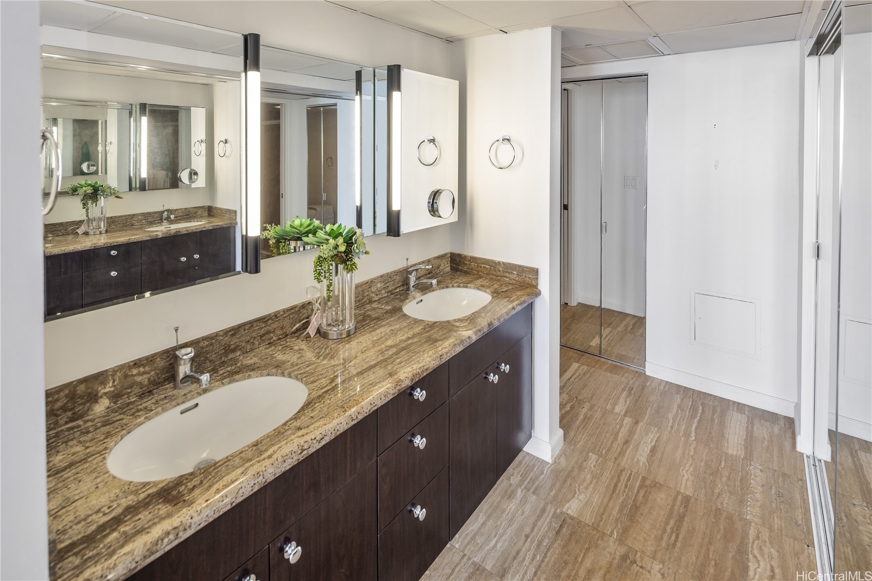 1600 Ala Moana Boulevard 3700