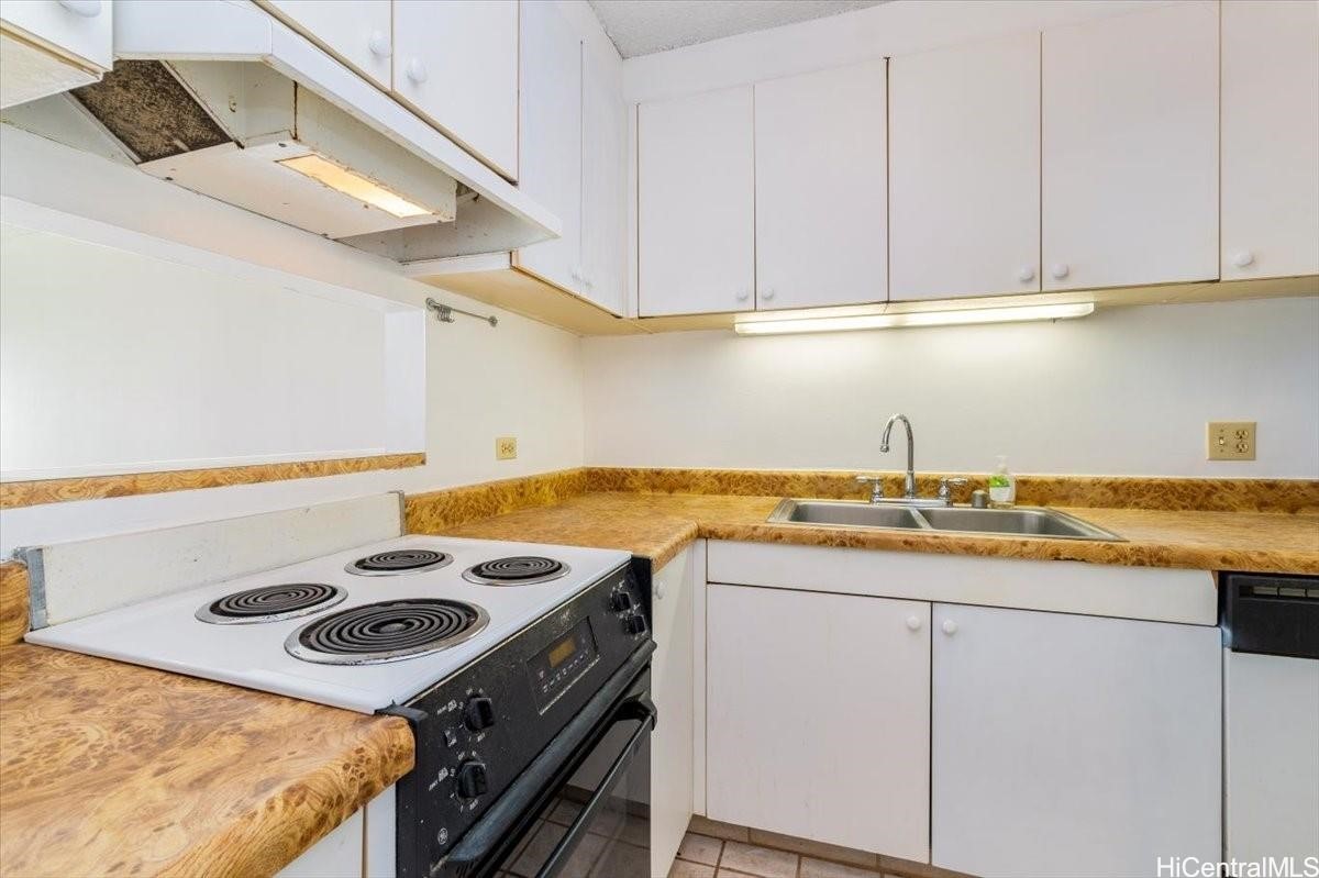 1521 Alexander Street 905