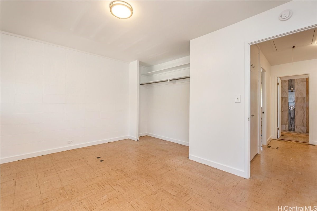 4906 Kilauea Avenue 2