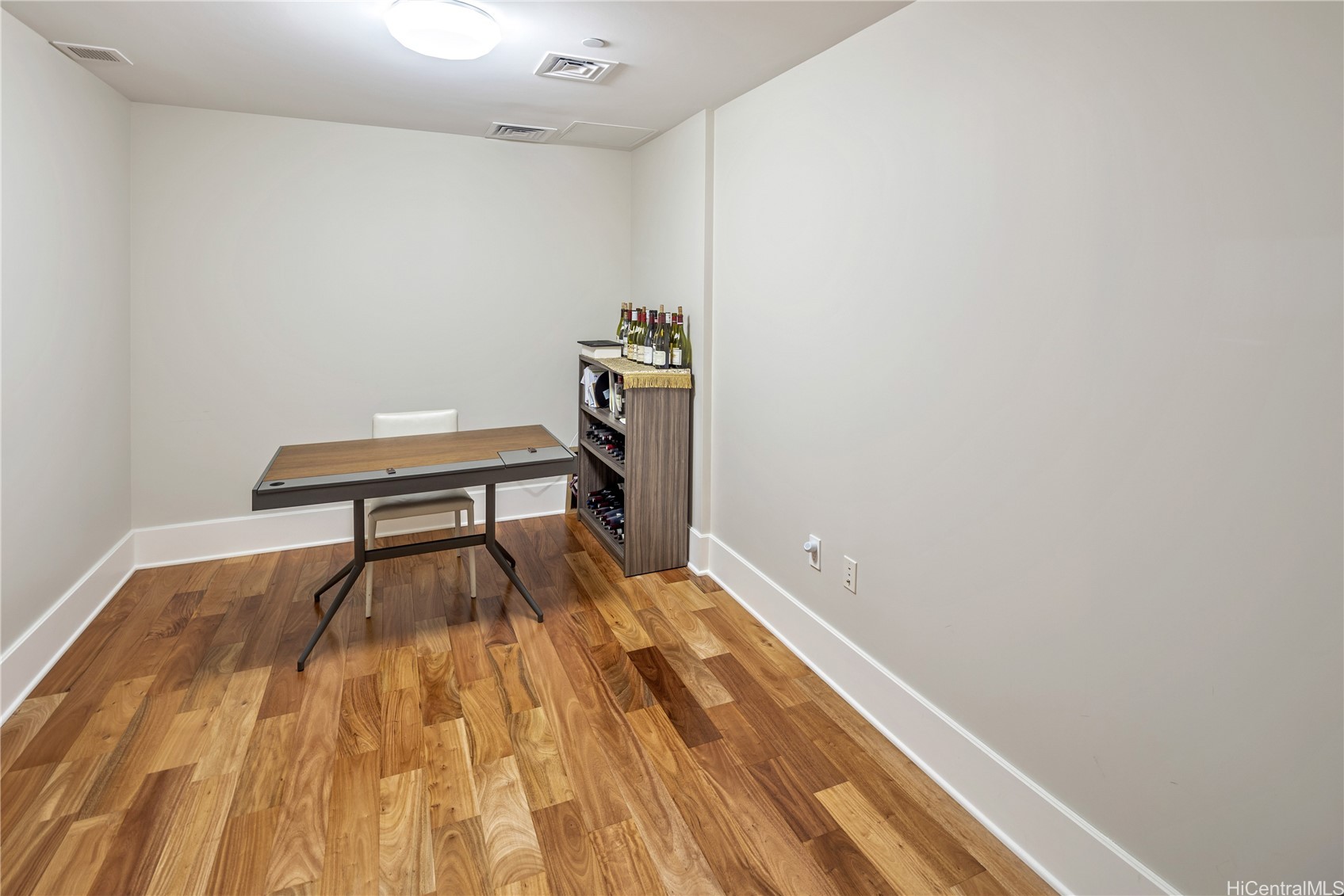 1108 Auahi Street 1202