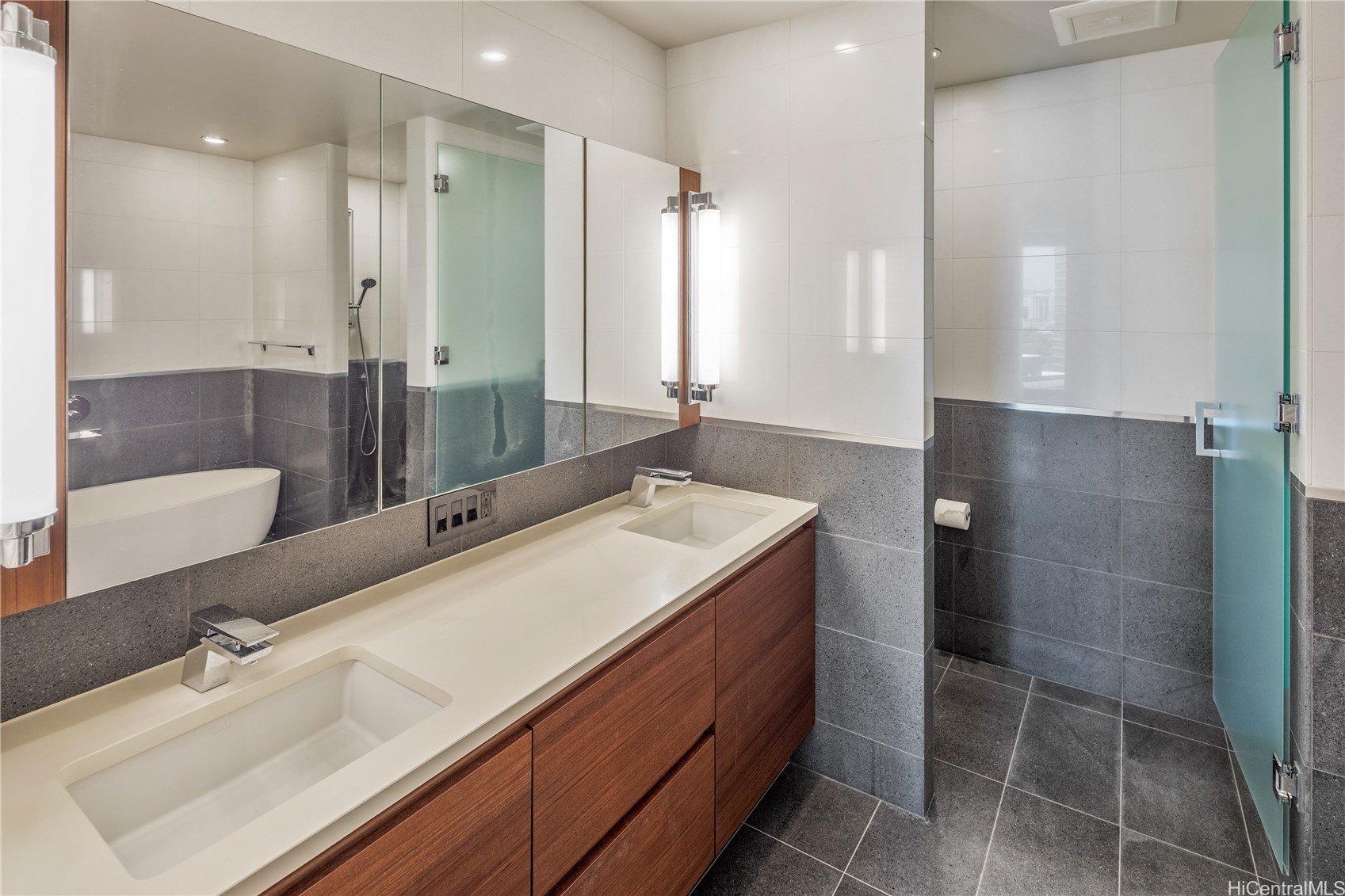 1108 Auahi Street 1202