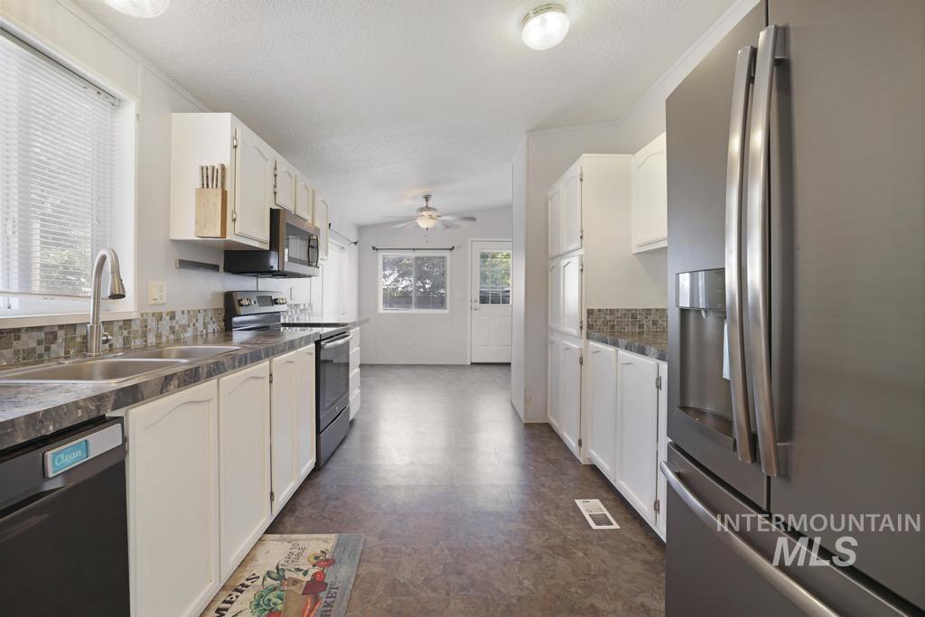 807 Union Avenue