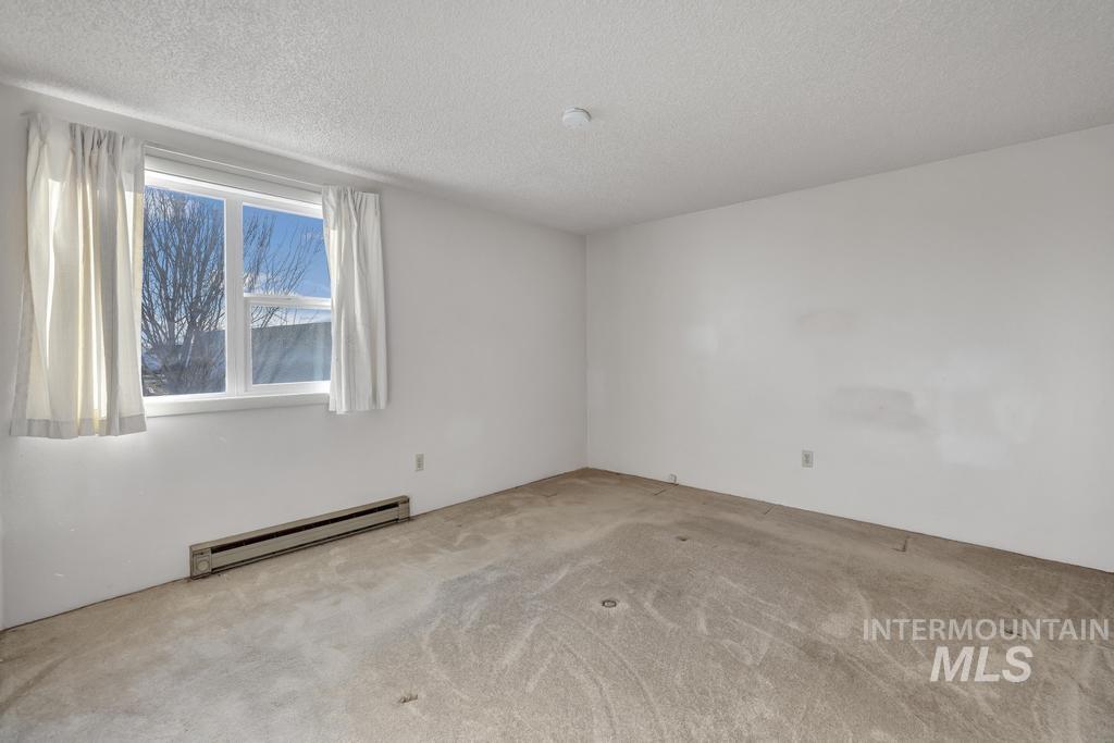 620 Orchard Ave