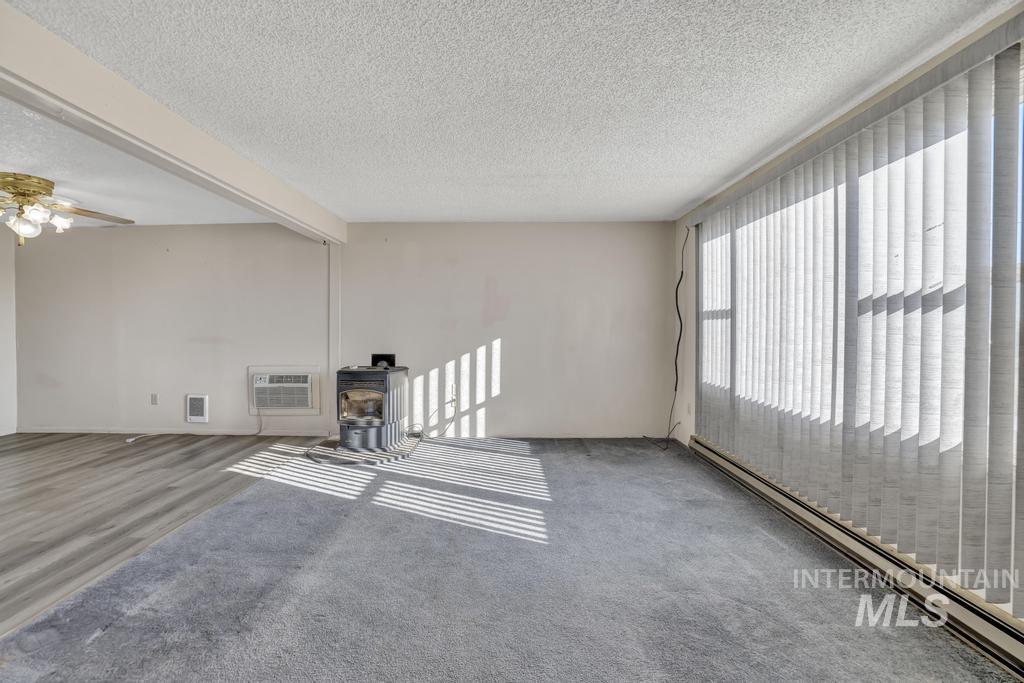 620 Orchard Ave