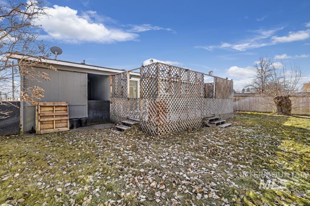 620 Orchard Ave