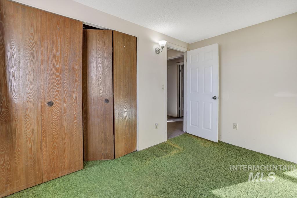 620 Orchard Ave