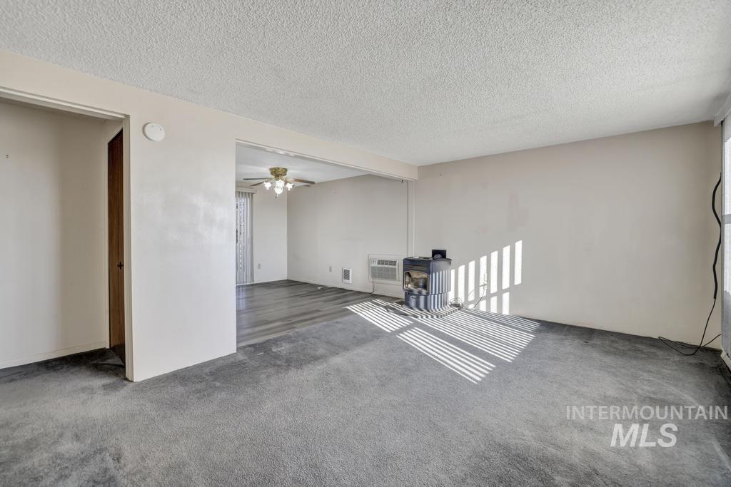 620 Orchard Ave