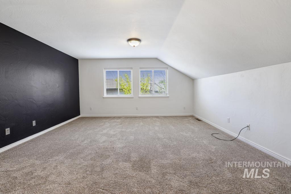 2121 Settlers Lane