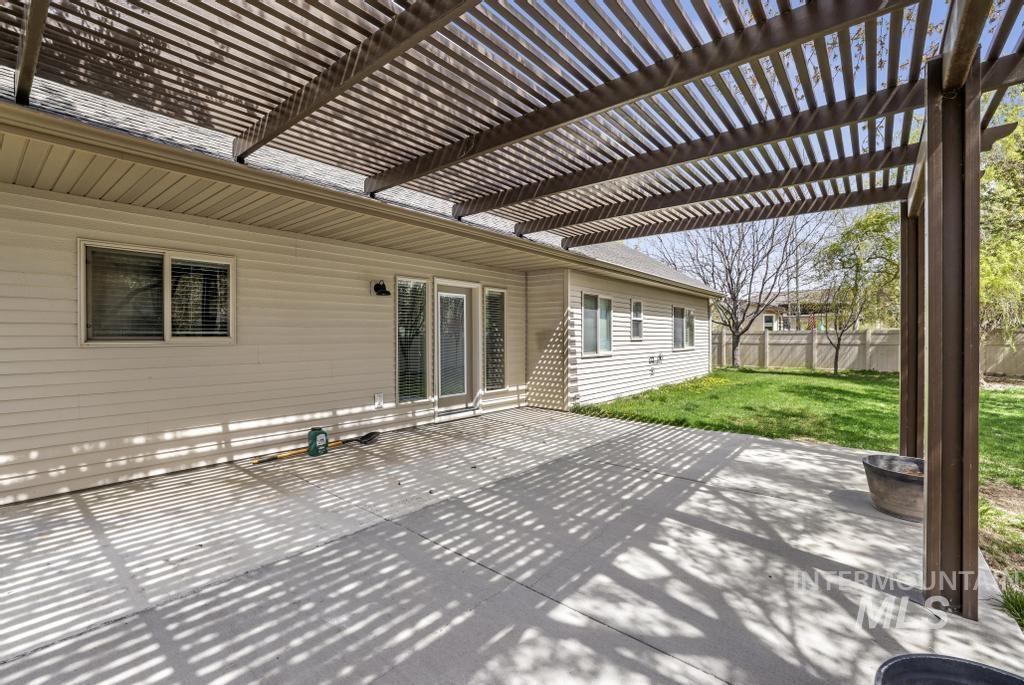 2121 Settlers Lane