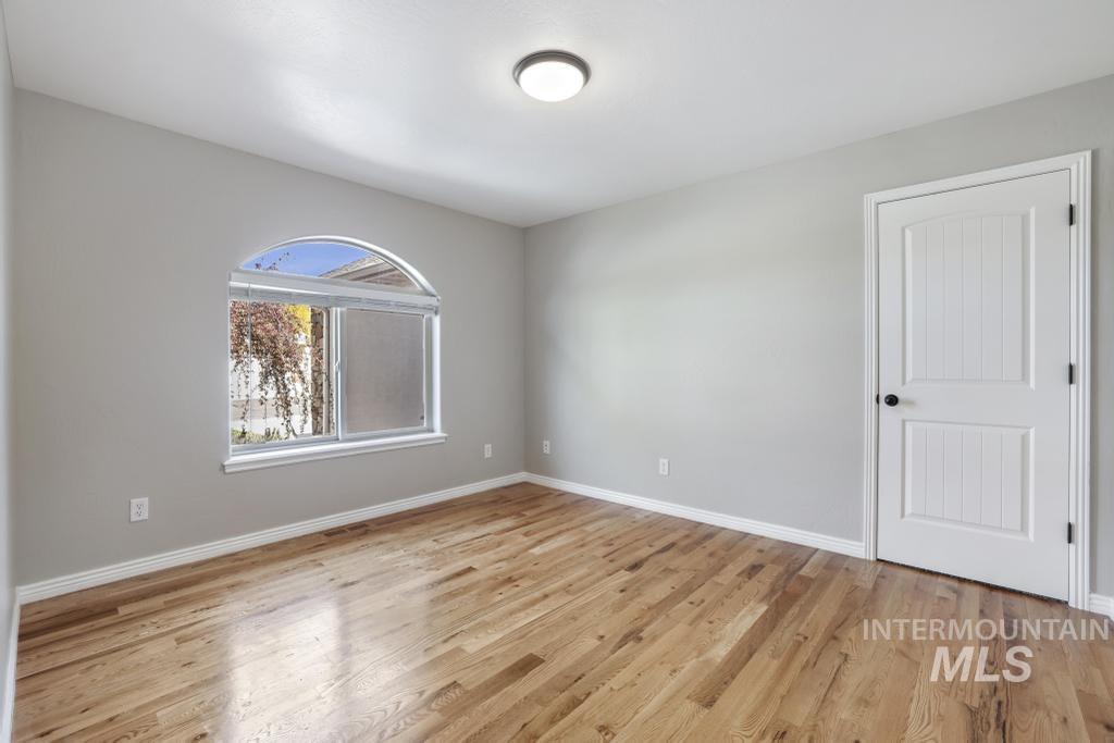 2121 Settlers Lane