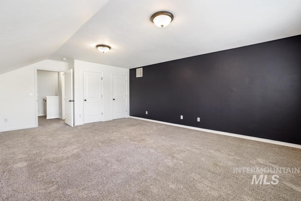 2121 Settlers Lane