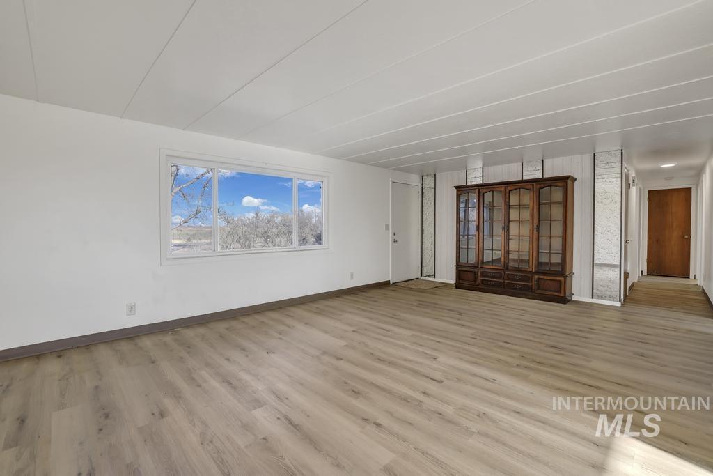 253 E Baseline Rd