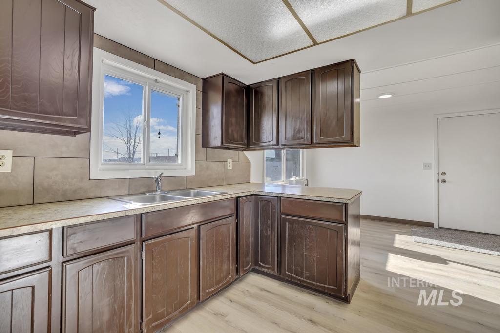 253 E Baseline Rd
