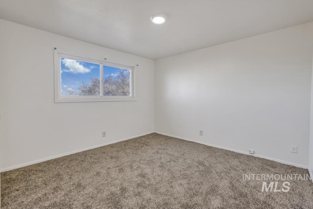 253 E Baseline Rd