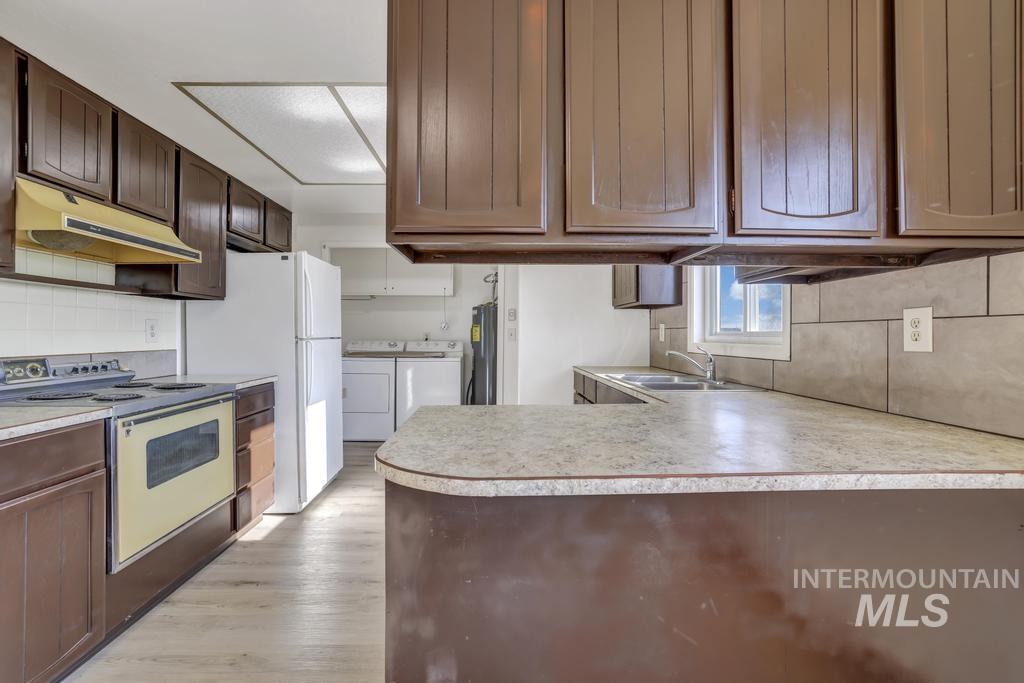 253 E Baseline Rd