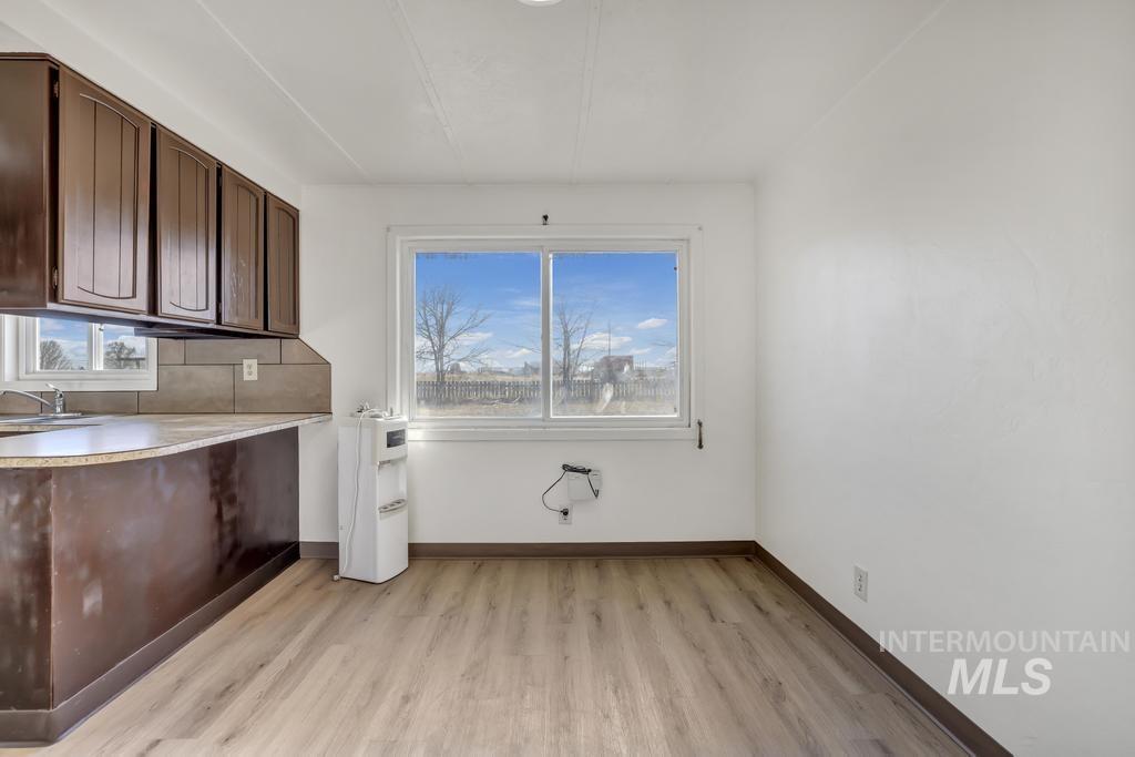 253 E Baseline Rd