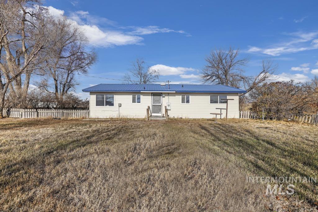 253 E Baseline Rd