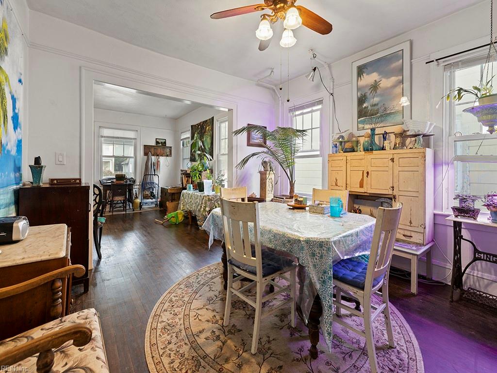 133 W Government AVE